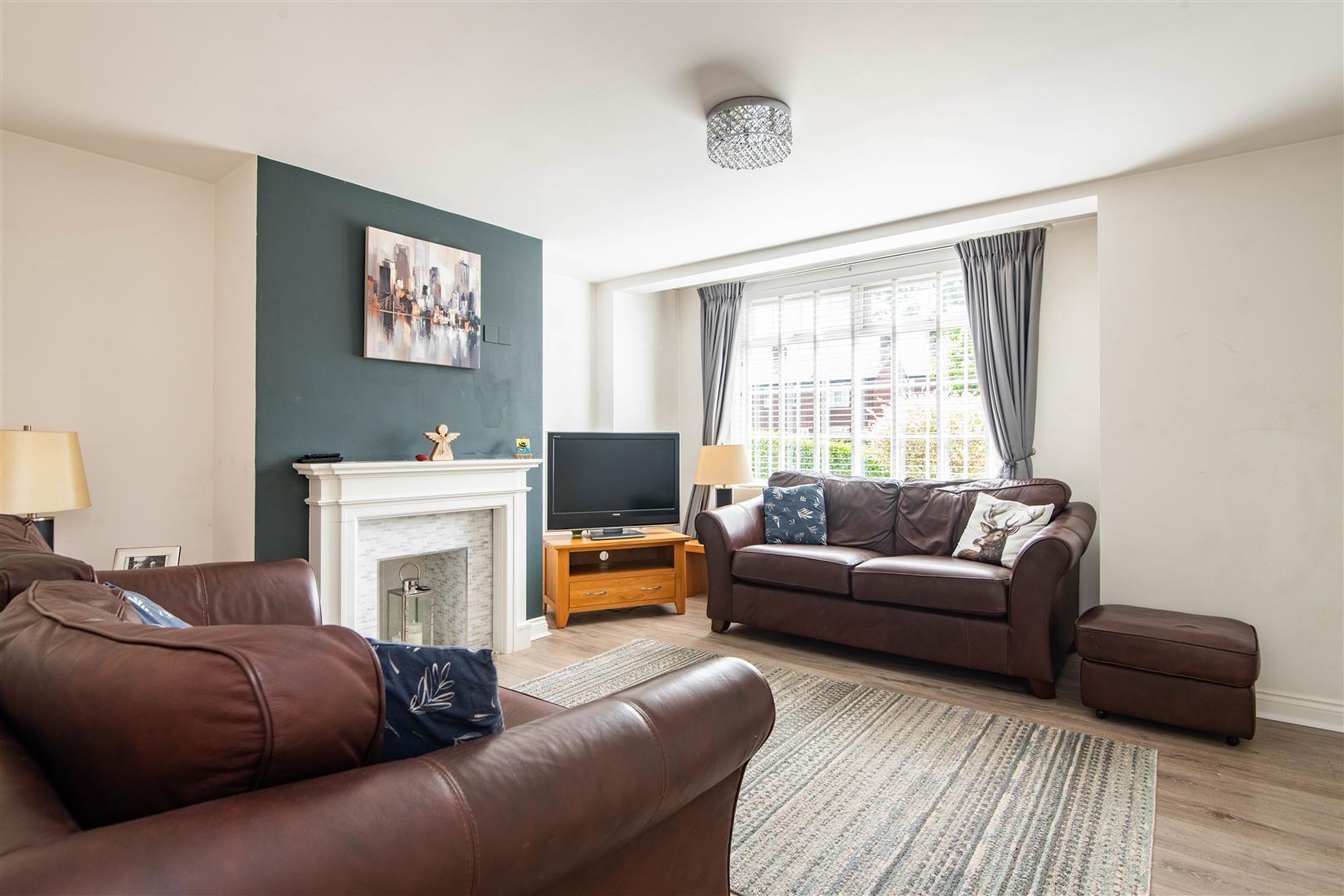 3 bed property in Kearsley Avenue, Preston